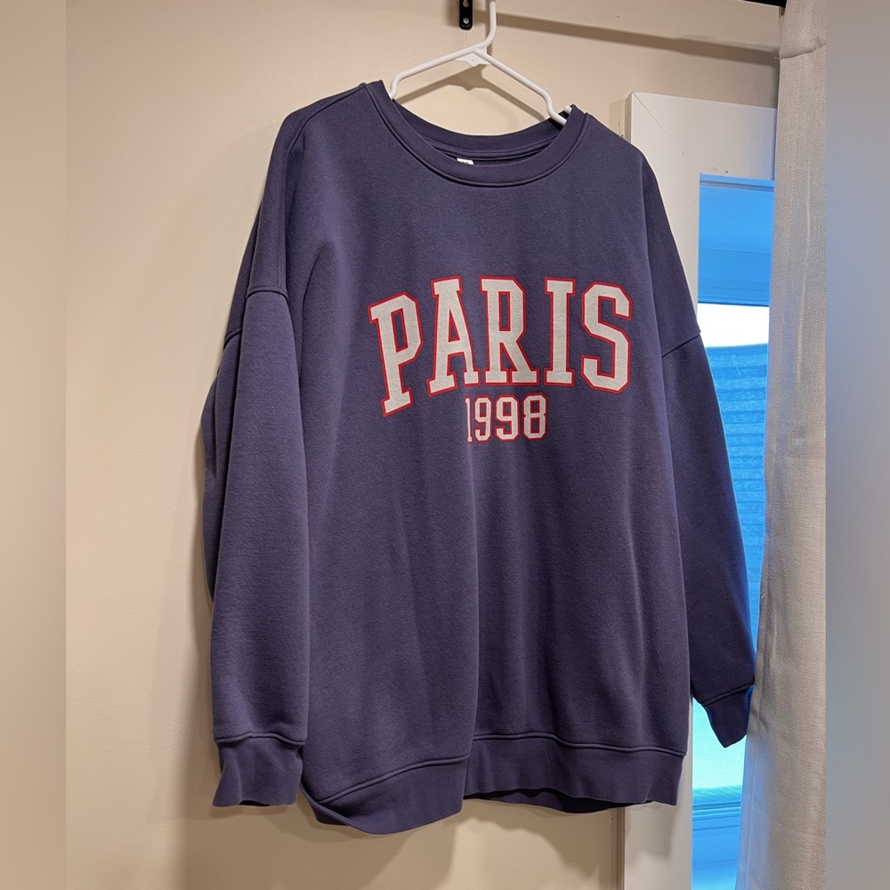 Oversized Paris Sweatshirt